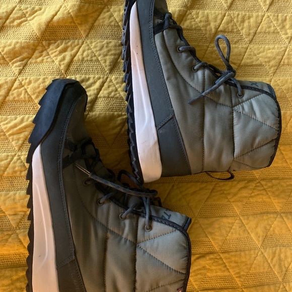 Adidas Terrex Boots - Picture 3 of 6